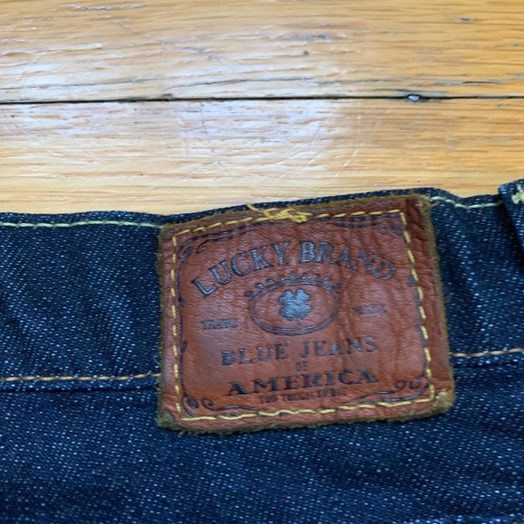 Lucky Brand dark wash jeans - Picture 3 of 4
